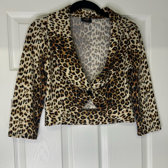 Stylish Leopard cropped jacket - Picture 9 of 9